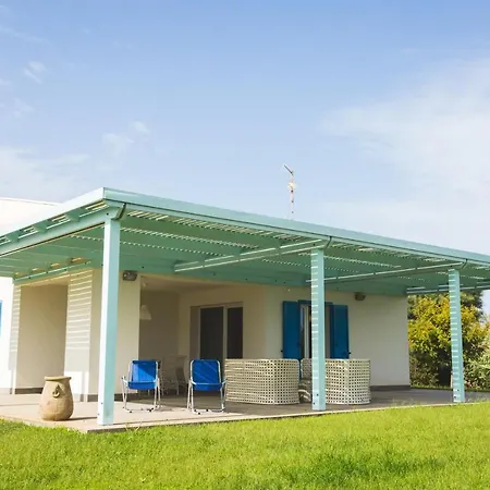 Casa de Férias Dafne Villaggio Azzurro